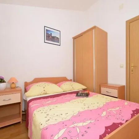 Apartamento Zar *