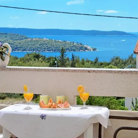 Apartment Zar Seget Vranjica